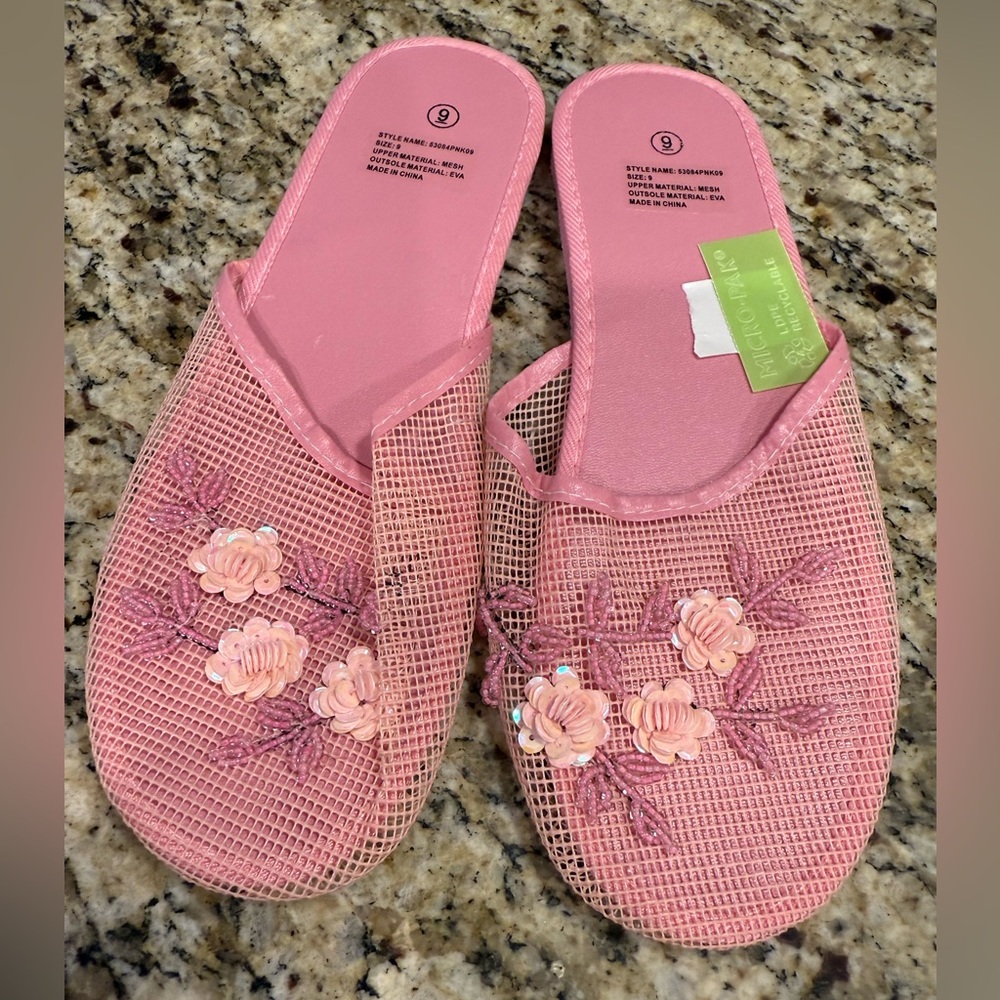 Pink beaded floral slippers lightweight mesh foot covering SZ 9